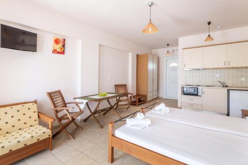Hotel Aphrodite - image 7