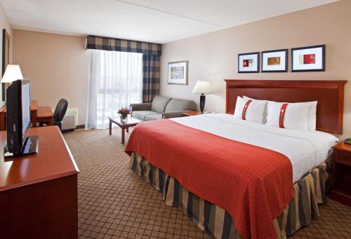 Holiday Inn Cincinnati-Eastgate, an IHG Hotel