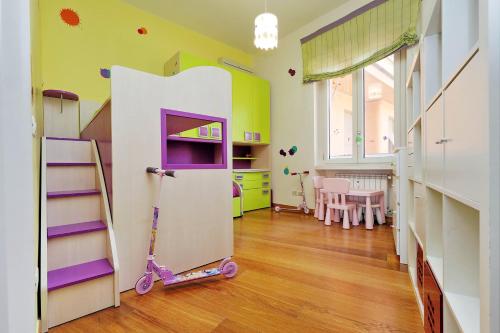 Angelico Family Apartment - image 6
