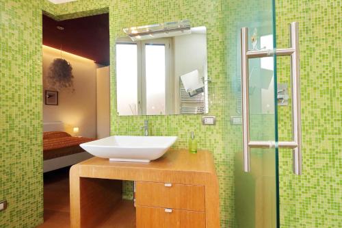 Angelico Family Apartment - image 6