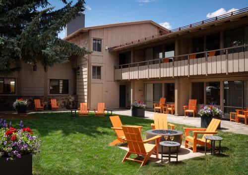 Tamarack Lodge - image 11