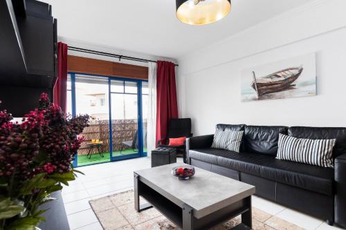  Om Free Caparica beach house II in Costa da Caparica