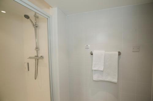 Ramada Cambridge - image 7