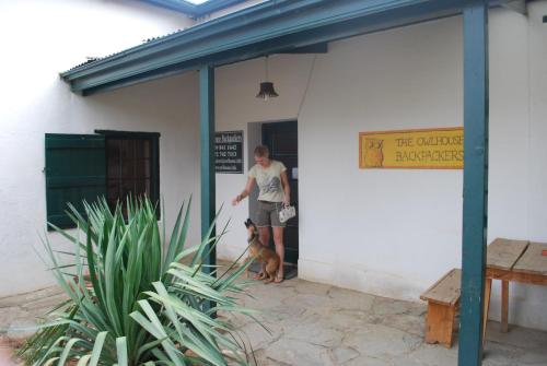 The Owlhouse Backpackers – Nieu-Bethesda, IL