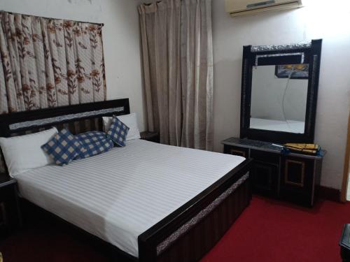 White Rose Hotel Lahore