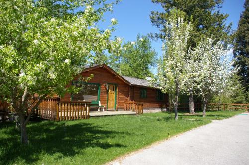 . Creekside Cabin