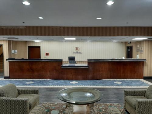 共用Lounge/電視區, The Regal Hotel in 迦太基