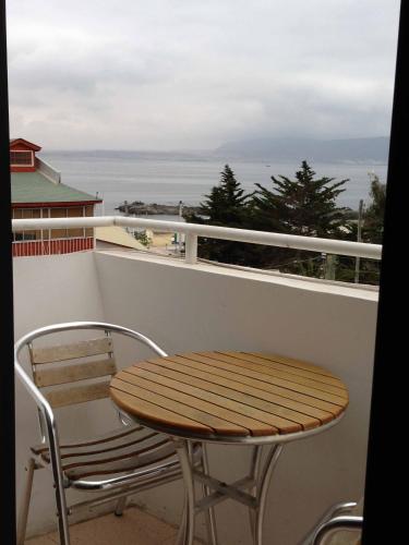شرفة/ تراس, Hotel Blanco Encalada in باهيا انجليسا