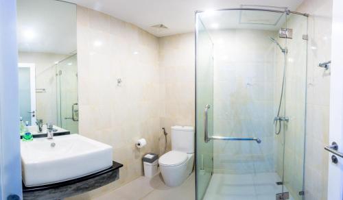 Bathroom, Exclusive Beachfront Villa in Klong Tob Beach