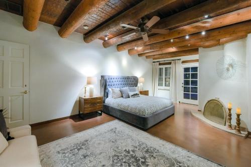 Hacienda Panorama Estate in Casas Adobes