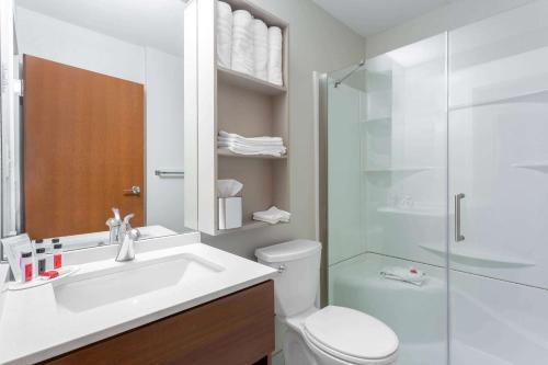 Microtel Inn & Suites by Wyndham Niagara Falls in Niagara Falls, USA