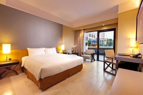 Grand Mercure Singapore Roxy2