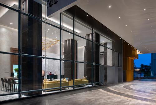 ทางเข้า, โรงแรมอวานี สุขุมวิท กรุงเทพฯ (Avani Sukhumvit Bangkok Hotel) near สถานีรถไฟฟ้าอ่อนนุช