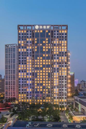 Sincere Residence Changfeng - Changfeng Ecological Business District - Near Exit 3 of Changfeng Park Station on Subway Line 15, Shanghai