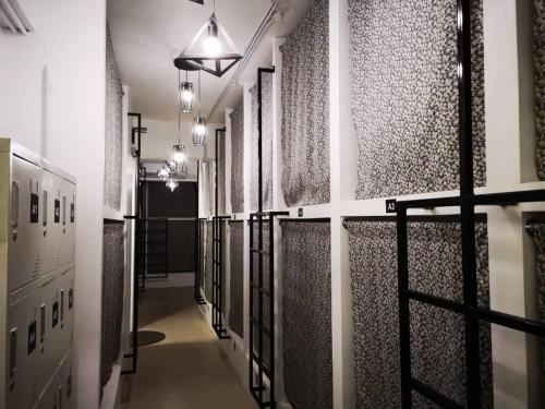 Sunset homestay - Backpacker Hostel (Self Check-In) in Kuching