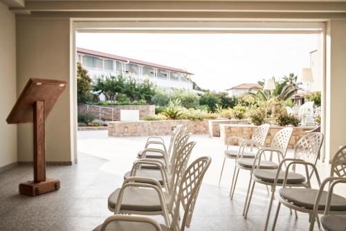 Antigoni Beach Resort - image 7