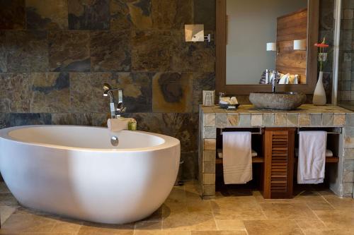Fürdőszoba, Hotel Diana Dea Lodge & SPA in Sainte Anne