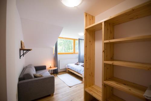 Chalet image 8