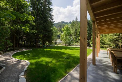 Chalet image 3