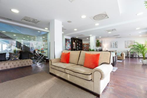 UR Portofino - image 7