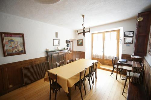 Room in a house of the XVII century - N5 Chez Jean Pierre - image 7