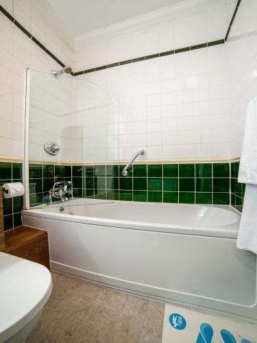 International Hotel - image 13