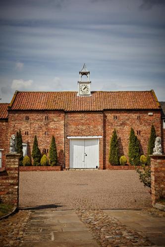 Loftsome Bridge Hotel