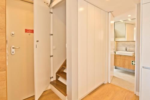 BmyGuest Bruno’s 36 Apartments - image 5