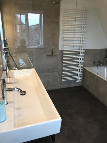 Hûs lepen Wil Hûs lepen Wil