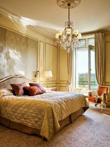214438973 Le Meurice – Dorchester Collection