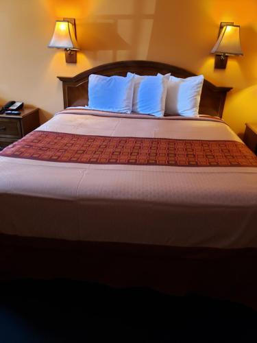 Shasta Lodge - image 2