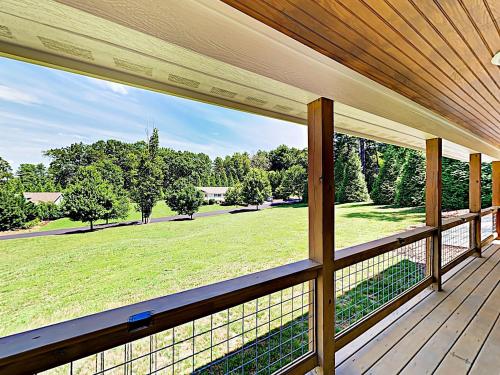 New Listing! 2-Home Mountain Retreat Near Town Cabin - image 5