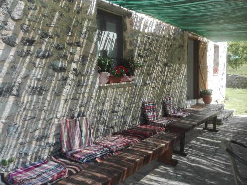 Restaurant, XENONAS SOULIOU in Paramythia