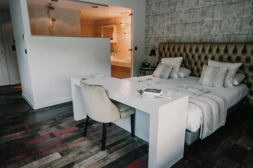 Badkamer, Hotel Sanglier in Durbuy