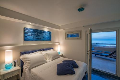 Suite 354 with Sea View