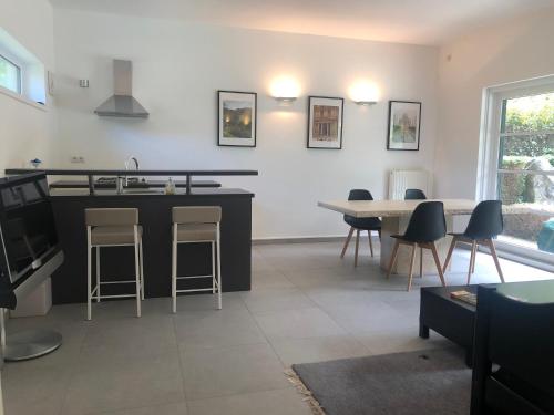  Home Instead in Lasne