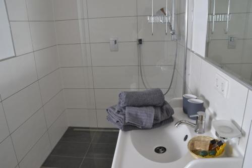 Deluxe Double Room with Shower