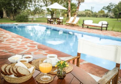 Úszómedence, Aguape Lodge in Colonia Carlos Pellegrini