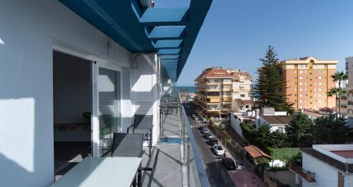 Sur Suites La Dorada, centricos soleados a pocos metros de la Playa y con Parking Opcional
