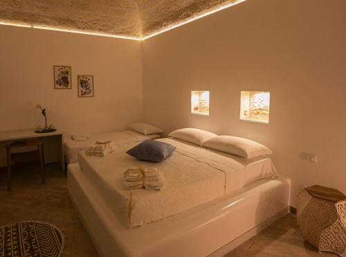 Deluxe Triple Room image 5