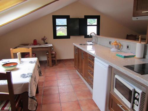 ห้องครัว, Apartamentos Rurales Casa Baltasar in กังกาส เดล นาร์เซอา