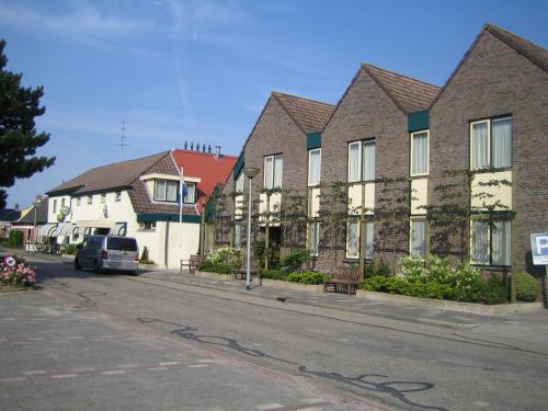 Hotel Ekamper, Oosteinde bei Garrelsweer