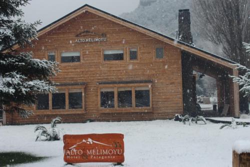 Alto Melimoyu Hotel & Patagonia