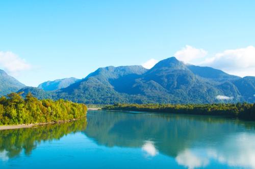 Alto Melimoyu Hotel & Patagonia