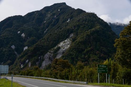 Alto Melimoyu Hotel & Patagonia