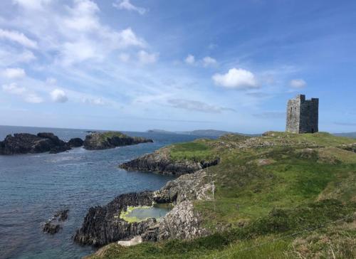 Gunpoint Lodge, Schull, West Cork with Private Pier