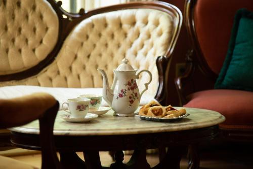 บริการและสิ่งอำนวยความสะดวก, Rosemont Inn in ยูทิกา (NY)