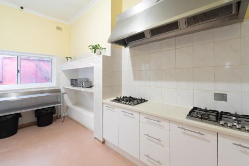 myOZexp Aberdeen Lodge in Perth