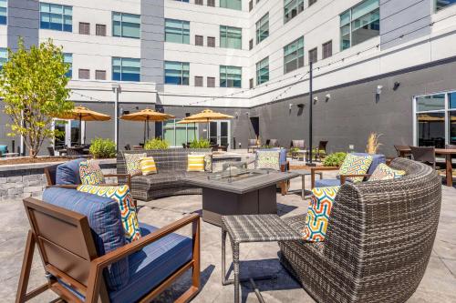 214523445 Cambria Hotel Davenport Quad Cities