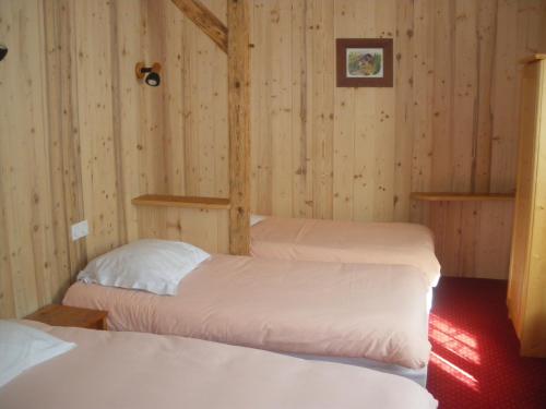 Triple Room with Single Beds